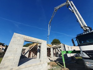 Nicolas Provence Toiture Ventabren, Couverture, Charpente, Isolation des combles, Ravalement de façades, Rénovation de toiture, Rénovation générale